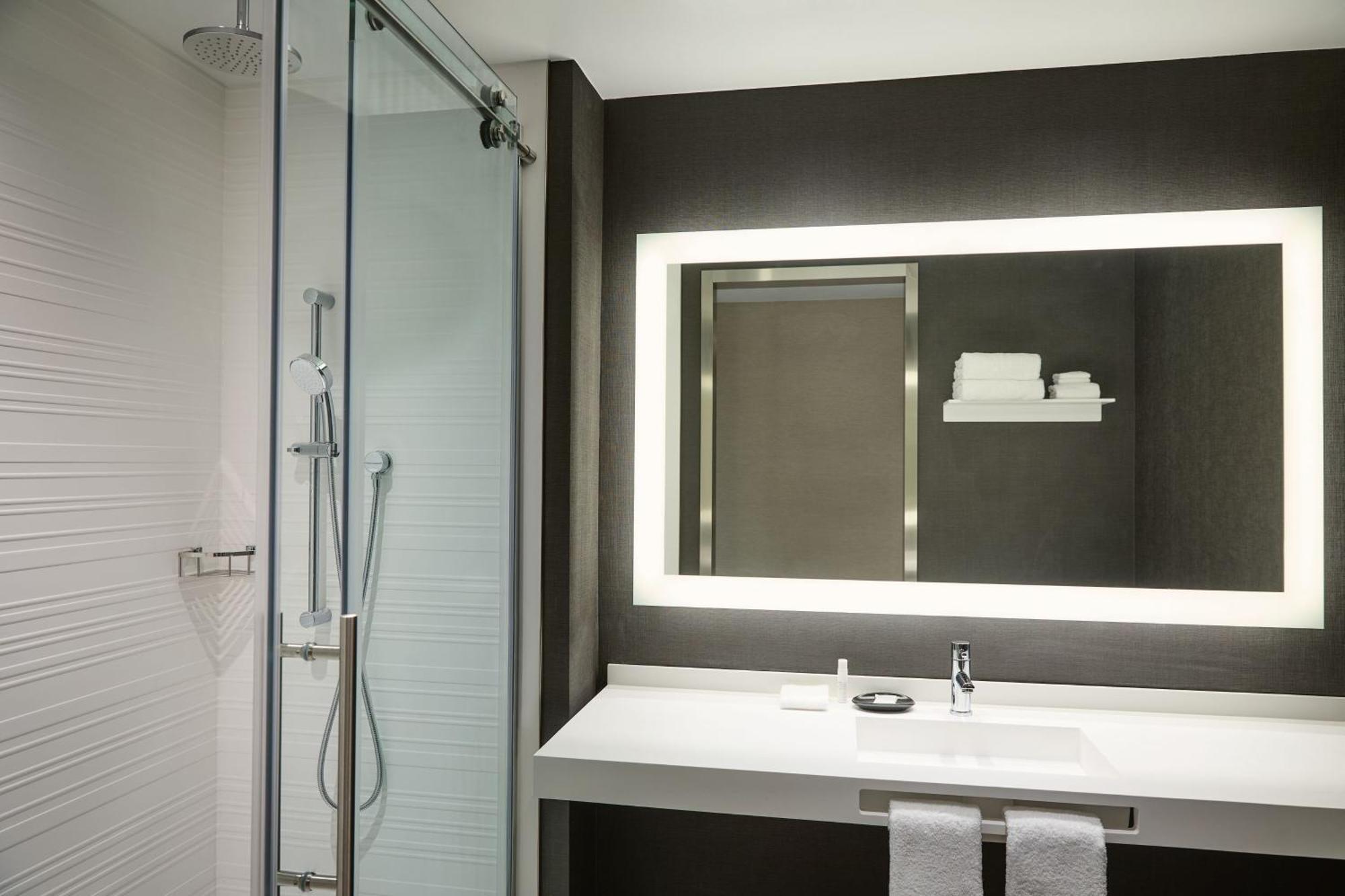 Ac Hotel By Marriott Kansas City Downtown Bagian luar foto